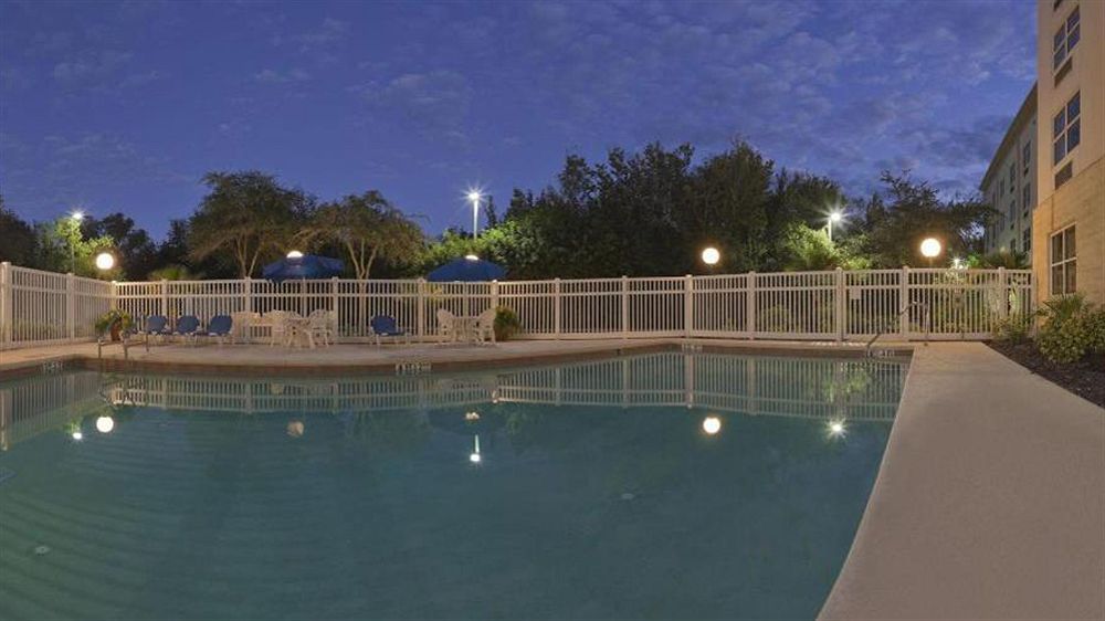 Holiday Inn Express & Suites Plant City By Ihg Exterior foto